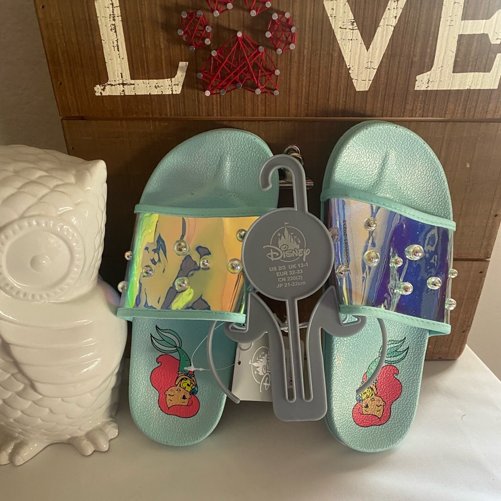 Childrens little mermaid holographic sandals 🧜🏻‍♀️